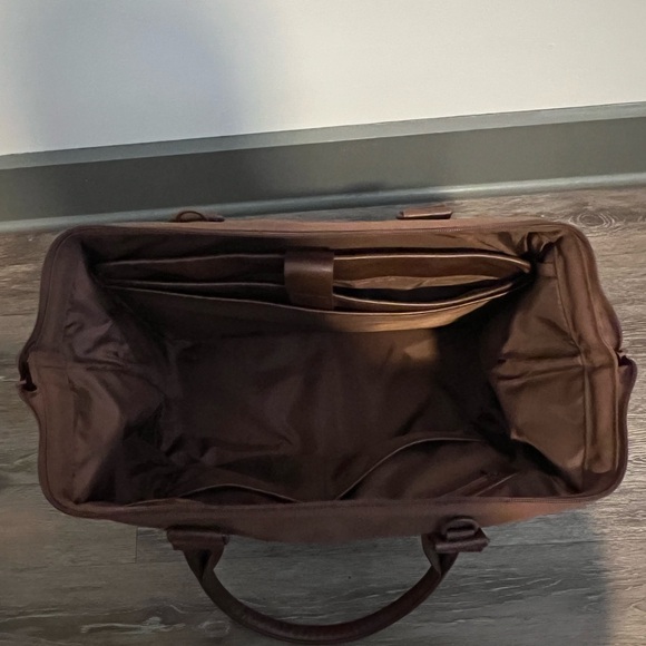 Béis Convertible Mini Weekender - Picture 4 of 6